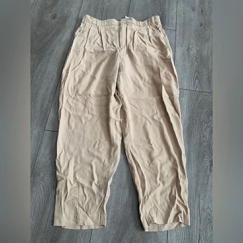 Zara woman’s used pants very light and fres perfect for summer